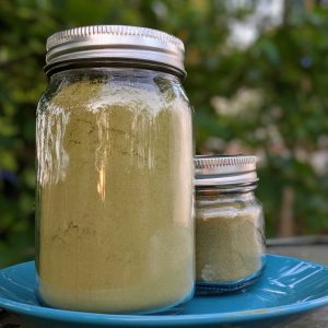 kratom powder in a jar